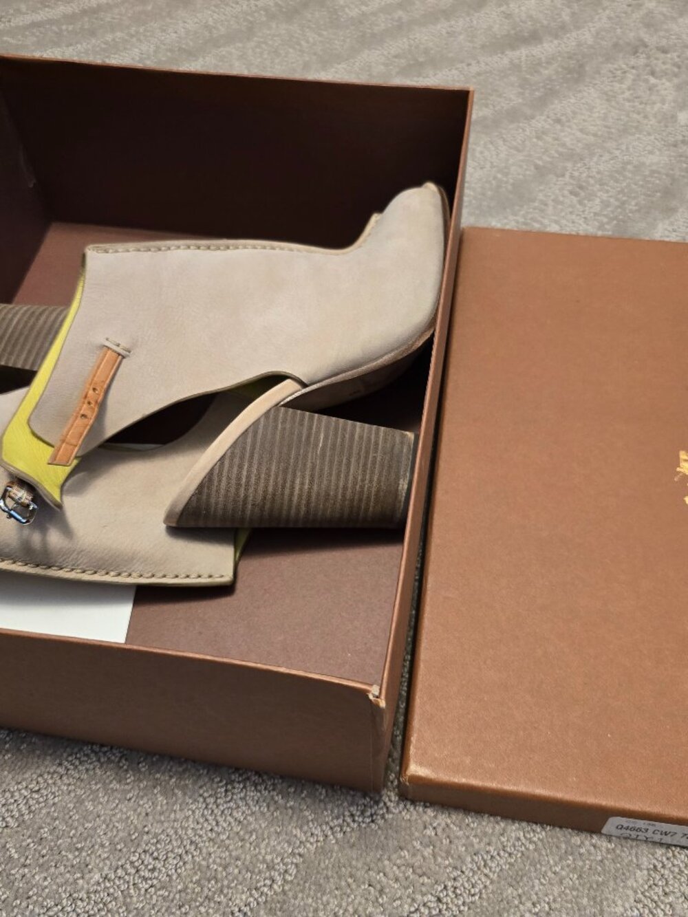 Coach Saratogo Size 7